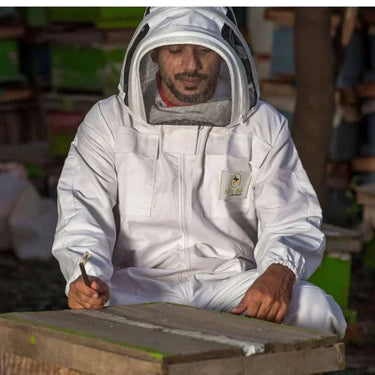 Bee keeper suit with fencing veil saftabee ukSuit with Fencing Veil 